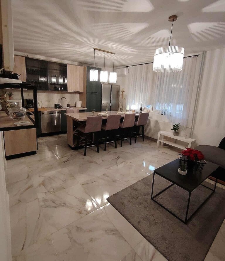 Apartman Noemi 7 768x889