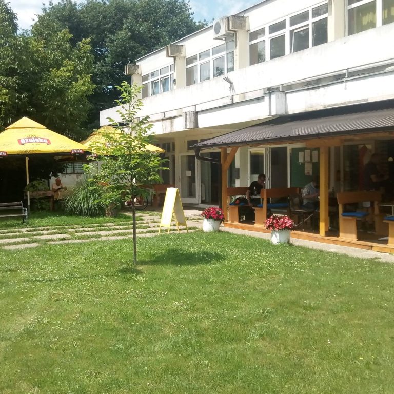 299809652 552126926709037 9109801667683694338 n 768x768