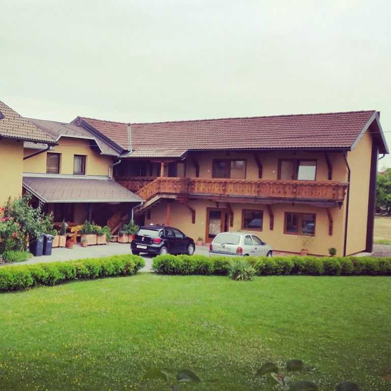 Prenociste Tomy 2 768x768