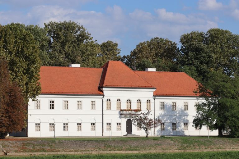 Veliki Kaptol 768x512