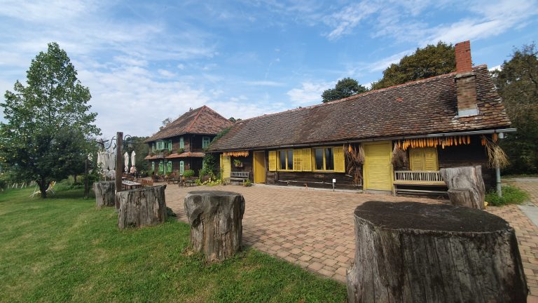 restoran August 2 768x432