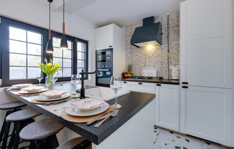 ccc471 kitchen 01 768x489