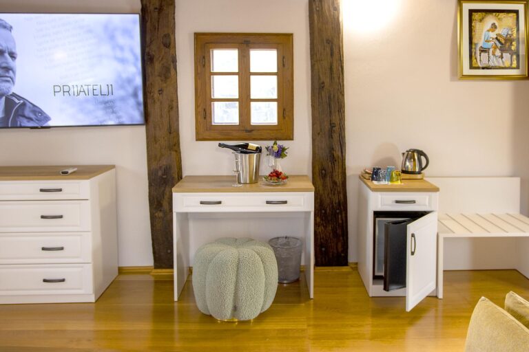 IMG 7774 copy 768x512