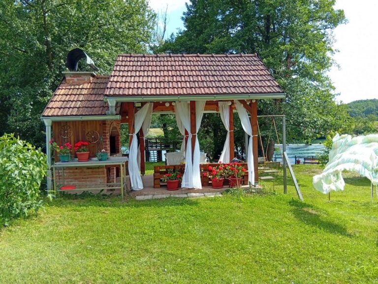 una kuca za odmor0003 768x578